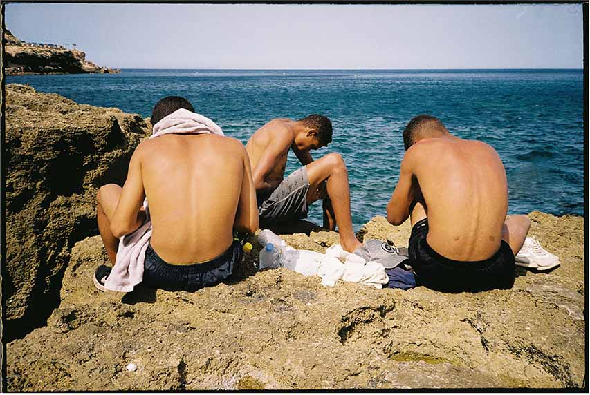 Jovenes_puerto_melilla